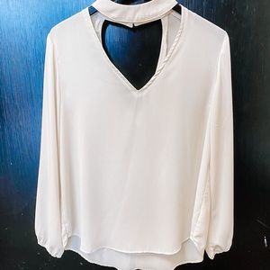 Keyhole Top